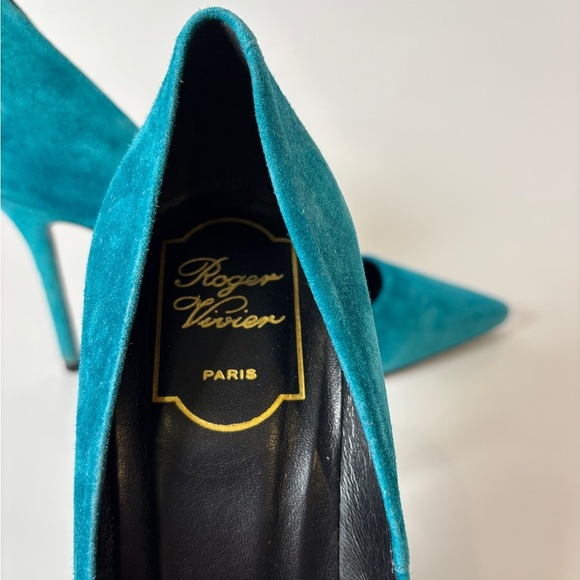 Vintage Roger Vivier Teal Suede Pumps – Paris Designer Heels,  Size 38.5 - Picture 6 of 8